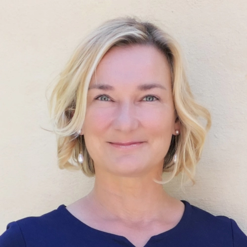 Portrait von Eva Schwaab einer Immobilienberaterin in Berlin – Expertin für Finanzierung und Hauskauf Beratung.